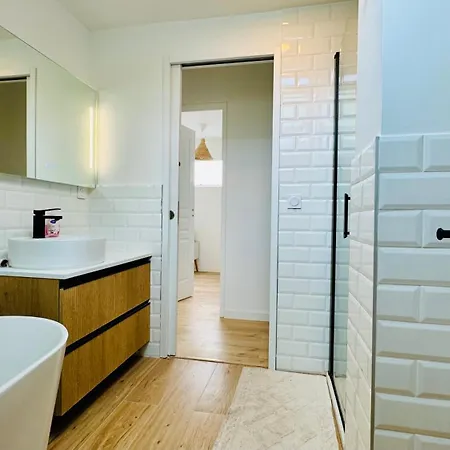 A La - Au Coeur De *